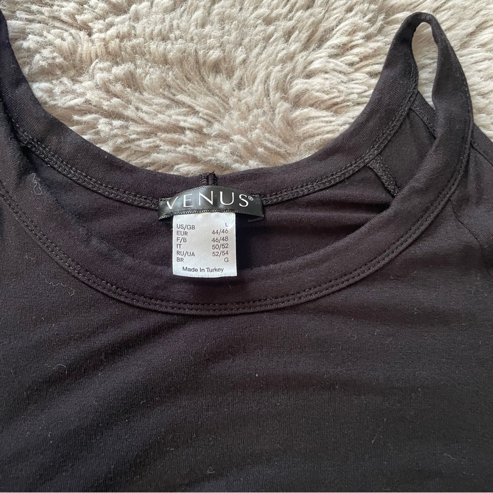 ⭐️⭐️⭐️Venus Brooklyn oversized shirt size Large - Picture 4 of 6